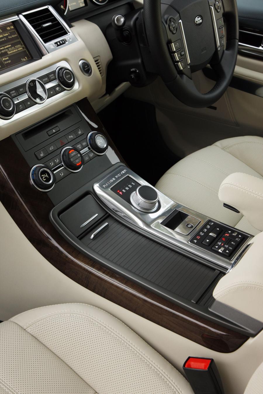  Land Rover Range Rover Sport 2012 года  (фото 6 из 23)